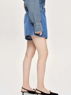 Frauen Source Unknown Kleidung<Ausgestellte Jeansshorts, Mittelblau