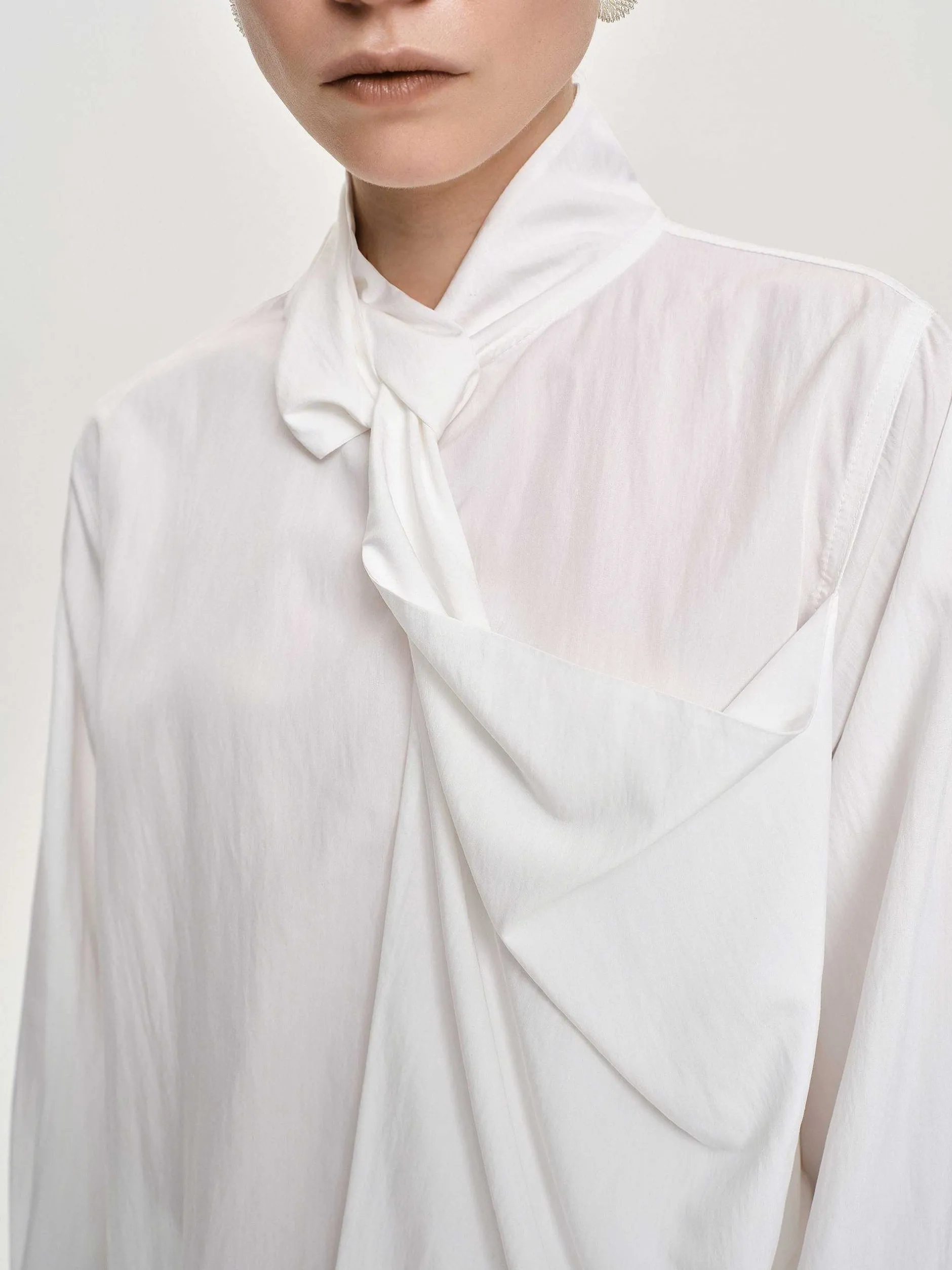 Frauen Source Unknown Kleidung<Bluse Mit Verdrehtem Schal Aus Netzstoff, Weis