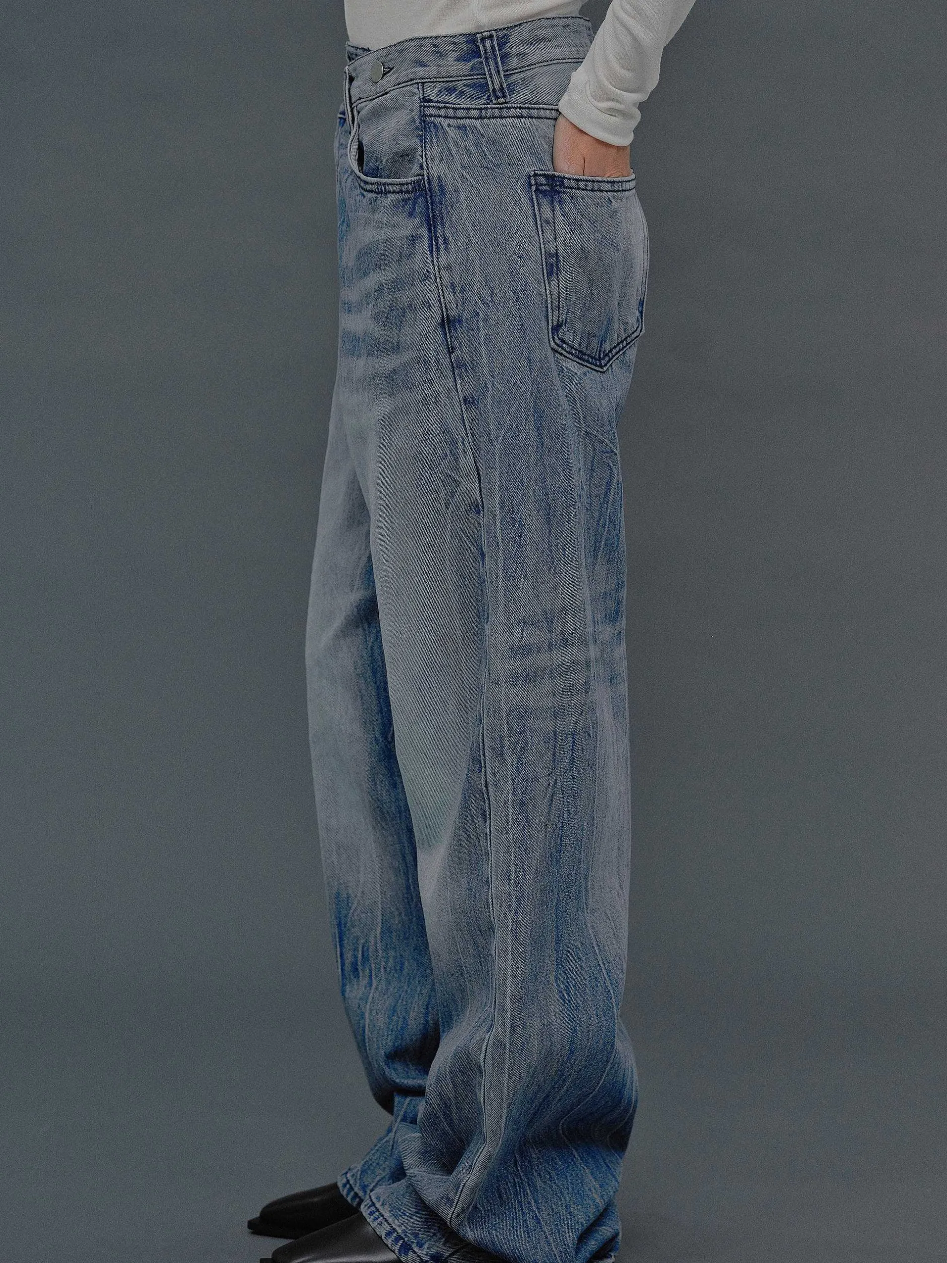 Frauen Source Unknown Kleidung<Dekonstruierte Crossover-Jeans, Mittelblau