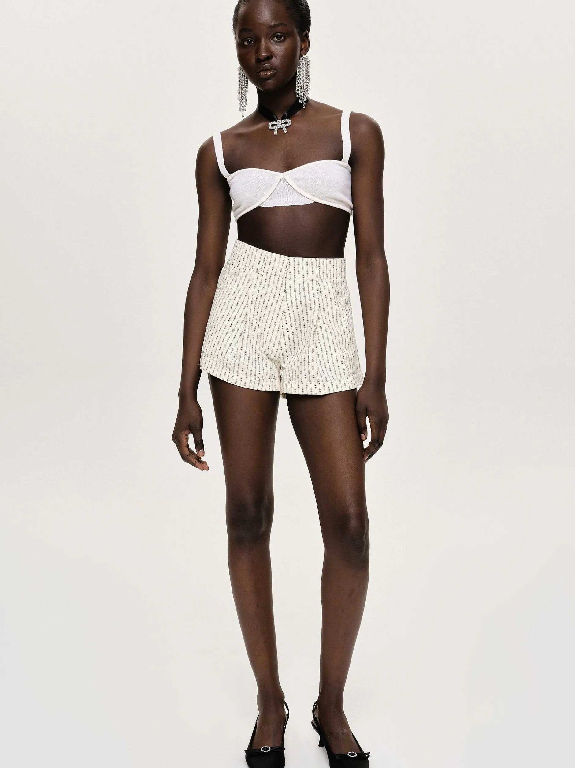 Frauen Source Unknown Unterteile<Geblumte Mikroshorts, Elfenbein