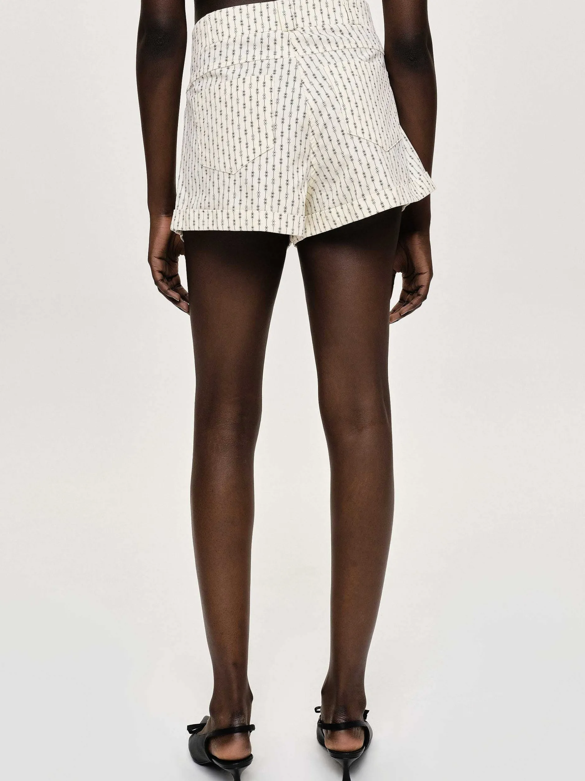 Frauen Source Unknown Unterteile<Geblumte Mikroshorts, Elfenbein