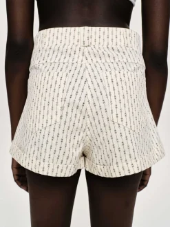 Frauen Source Unknown Kleidung<Geblumte Mikroshorts, Elfenbein