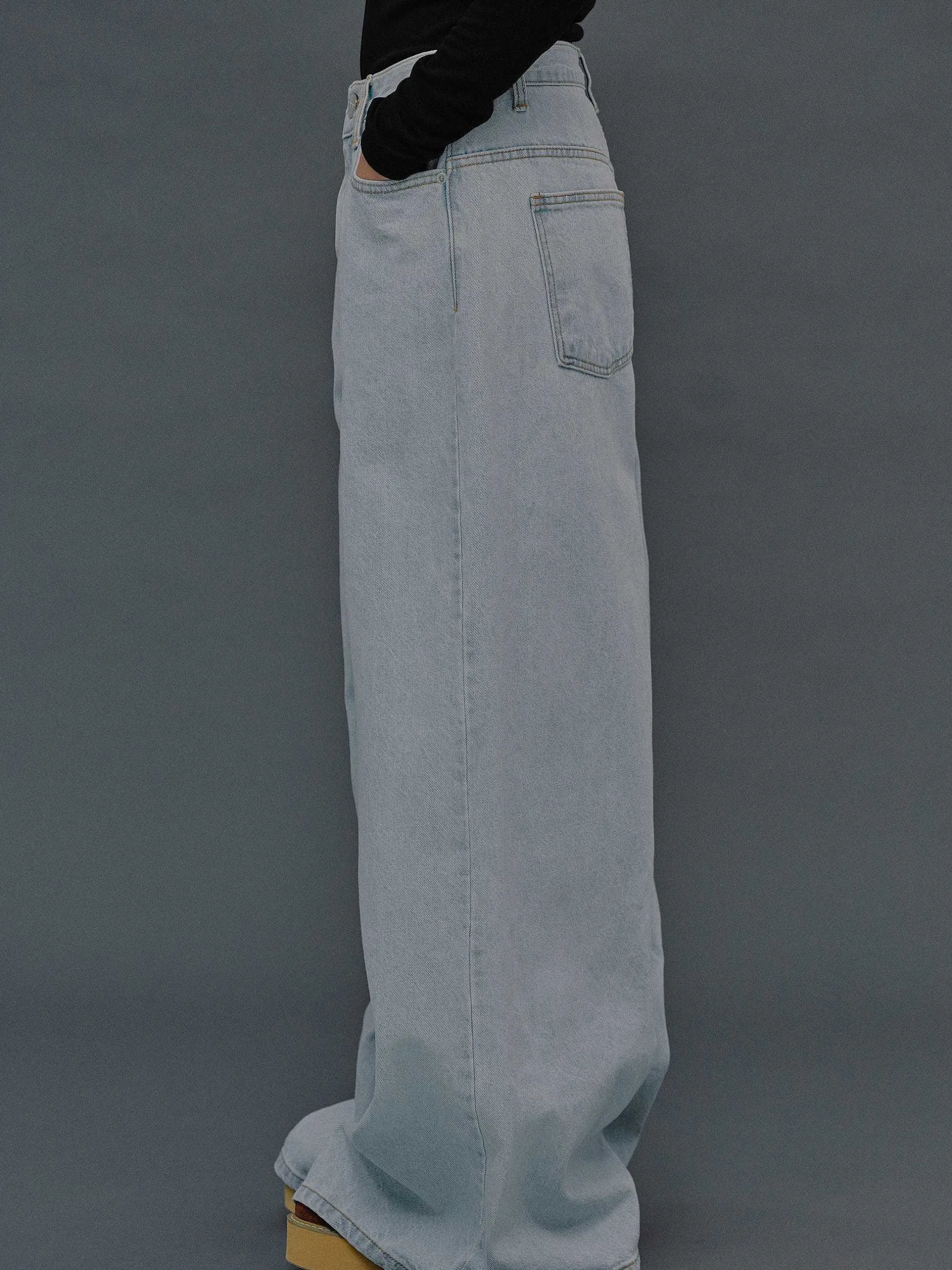 Frauen Source Unknown Kleidung<Jeans In Ubergrose, Hellblaue Waschung