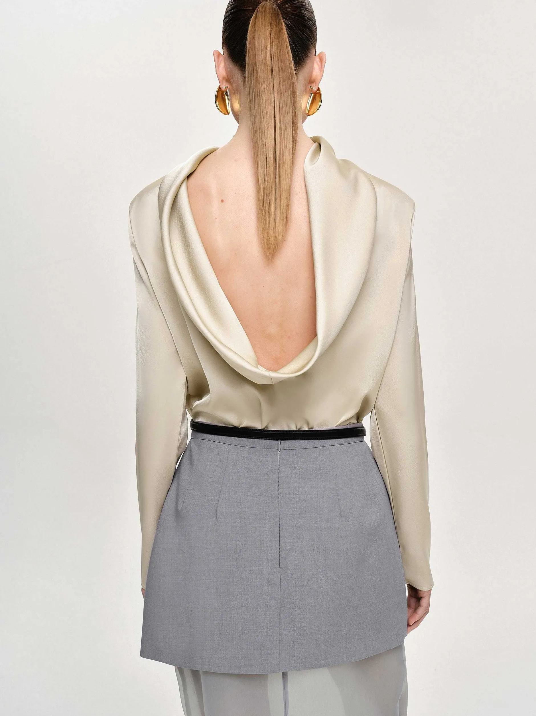 Frauen Source Unknown Oberteile<Leiva Bluse Mit Wasserfallausschnitt, Pergament