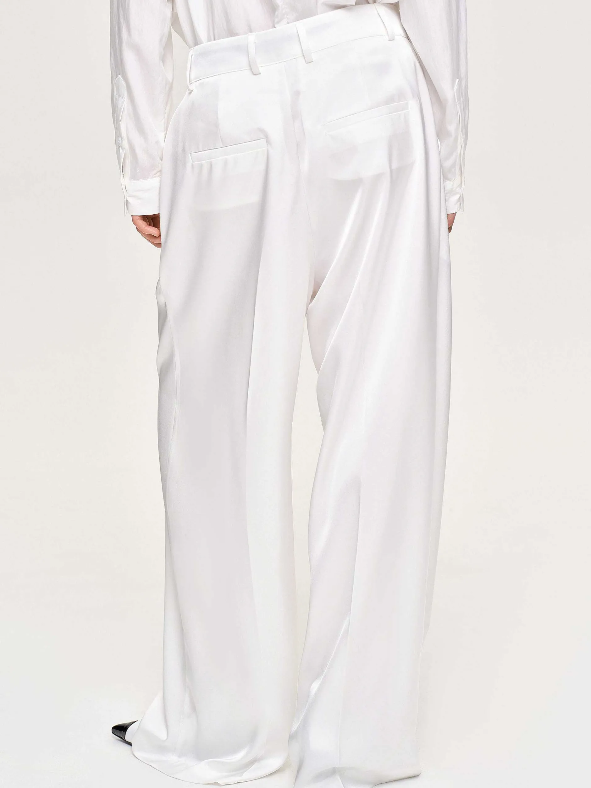 Frauen Source Unknown Kleidung<Taiamo Fluid-Satin-Hose, Weis