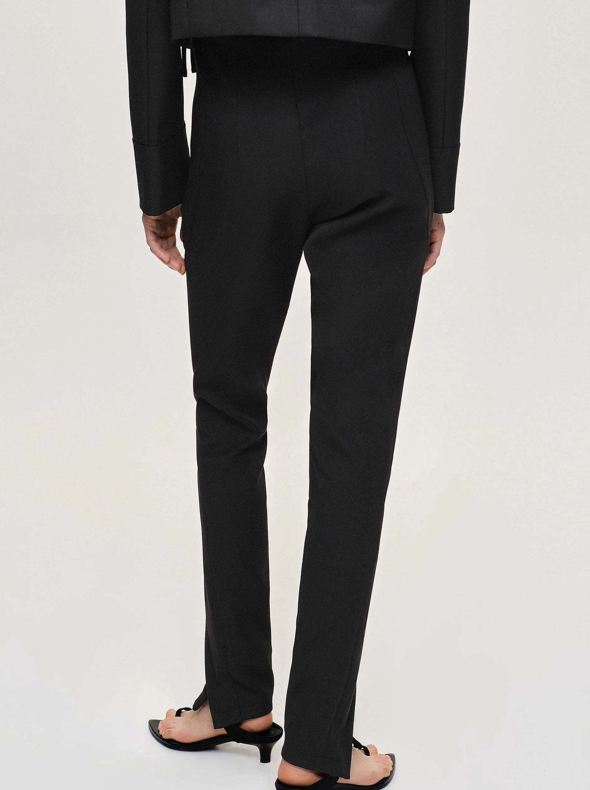 Frauen Source Unknown Unterteile<Tyia Schragschnitt-Slim-Hose, Schwarz